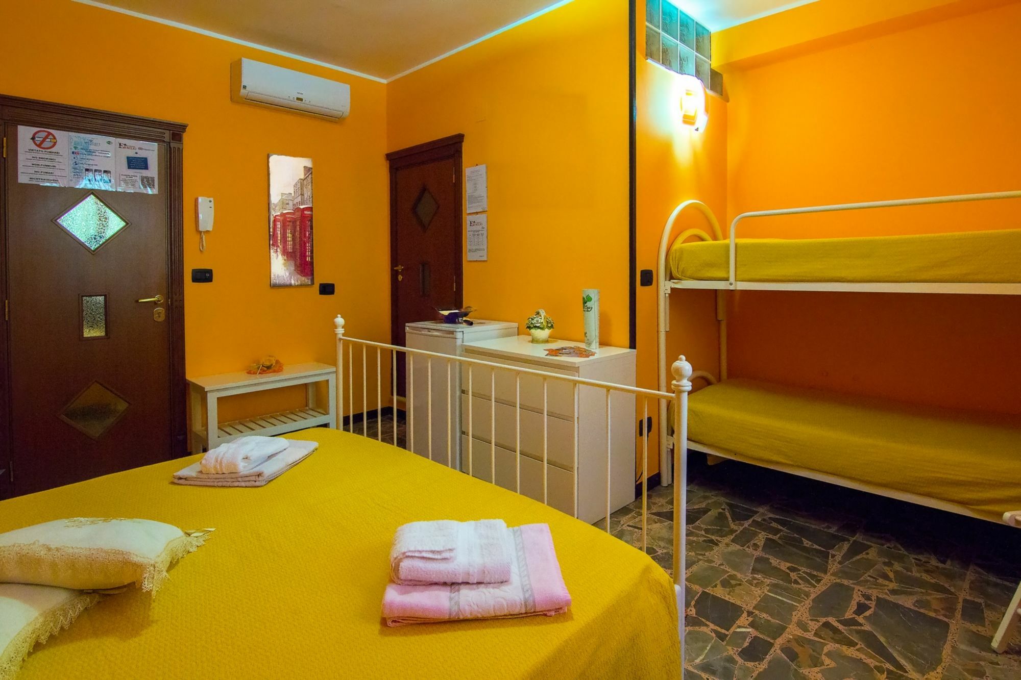 B&B Eraclio Suite Barletta Exteriér fotografie