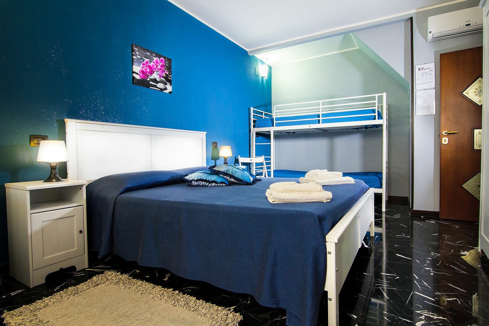 B&B Eraclio Suite Barletta Exteriér fotografie